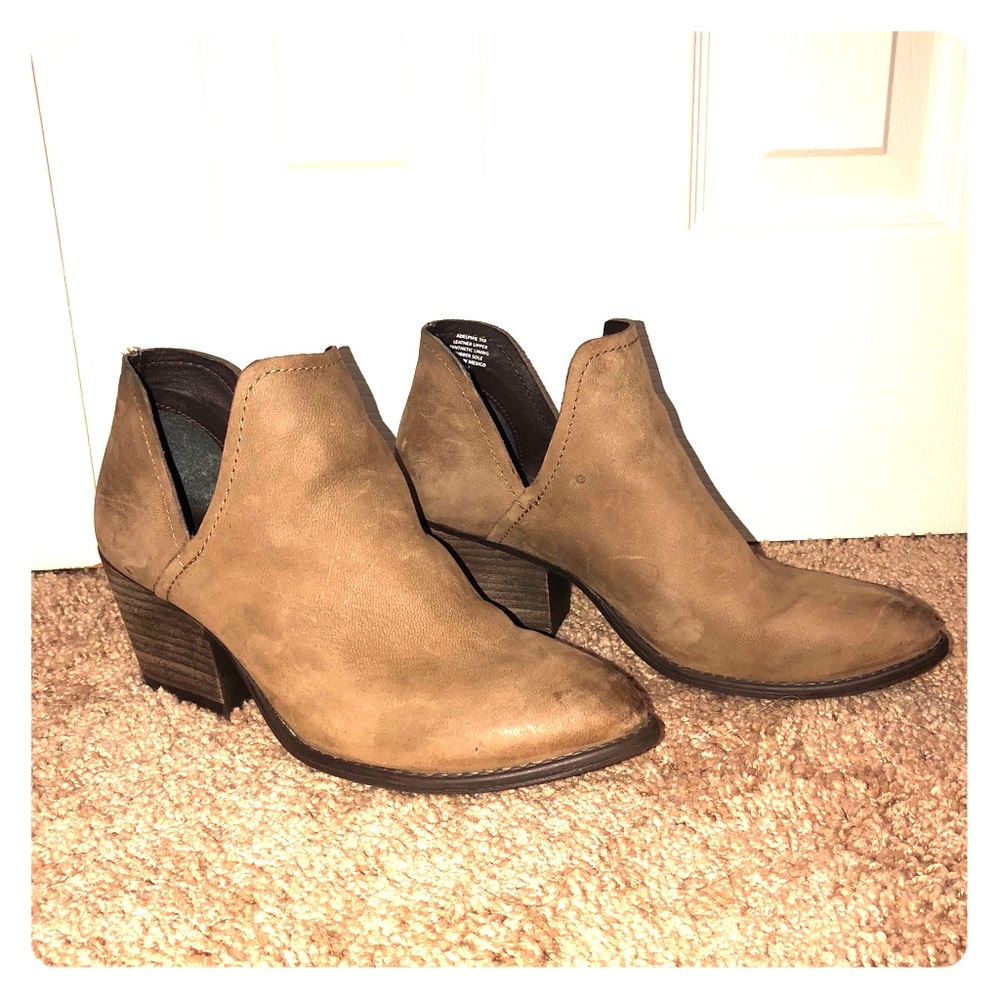 STEVE MADDEN